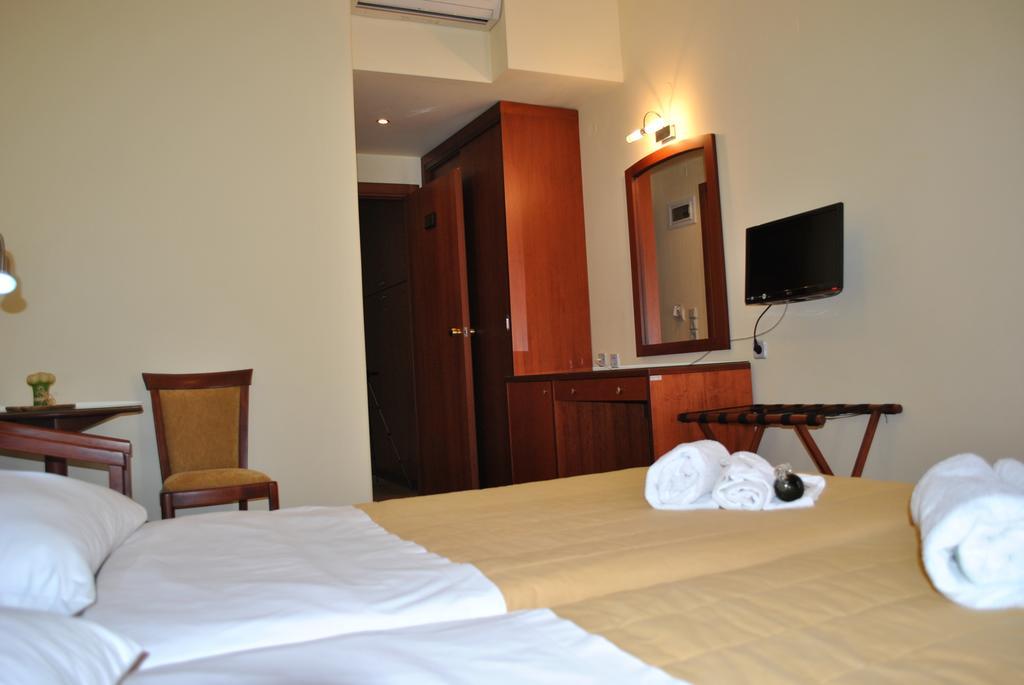 Hotel Ena Loutra Ipatis Zewnętrze zdjęcie